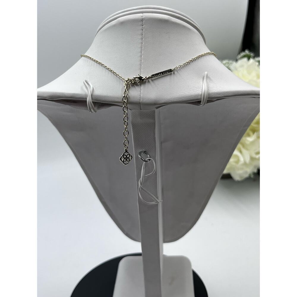 Kendra Scott Gold Plated Elisa Pendant Necklace‎ in Slate Gray Glass Illuision - Picture 9 of 14
